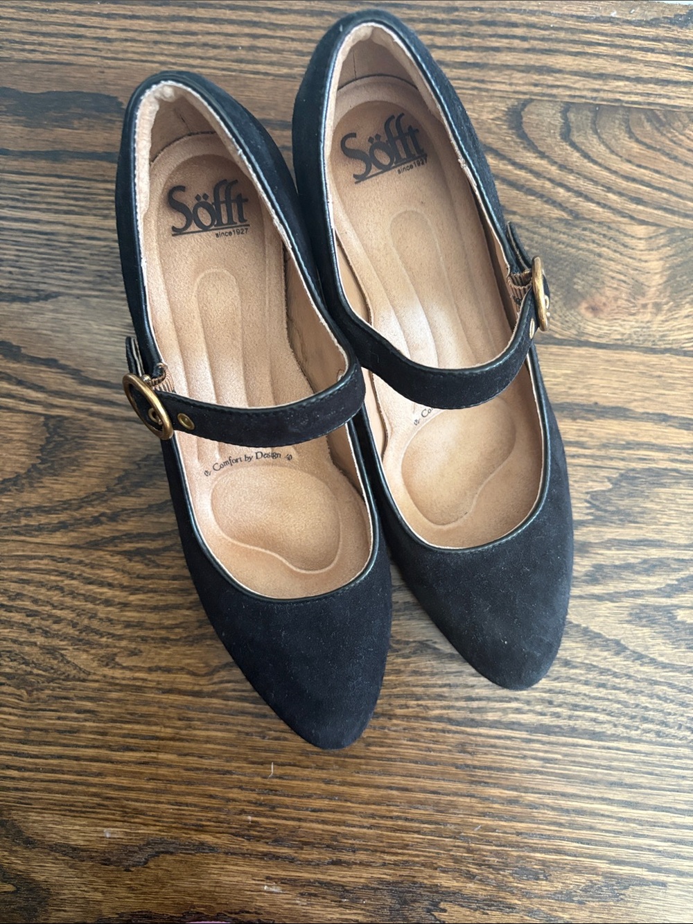 Sofft Black Suede Soffit Dress Shoes with Gold Buckle 3” heels